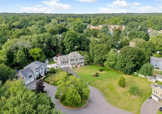 Photo 1 of Single family home for sale at 5 Green Meadow Dr, Lynnfield, MA 01940 | MLS# 73572638 | Listing updated on 2026-09-11