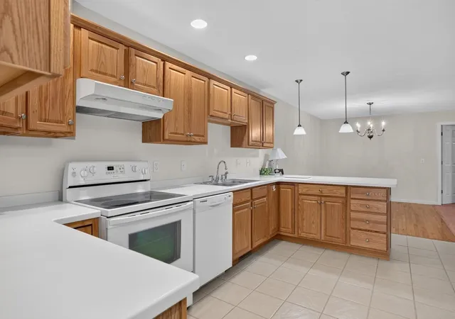 Photo 3 of Condo for sale at 1 Hvn Way #1, Ashland, MA 01721 | MLS# 73575519 | Listing updated on 2026-09-14