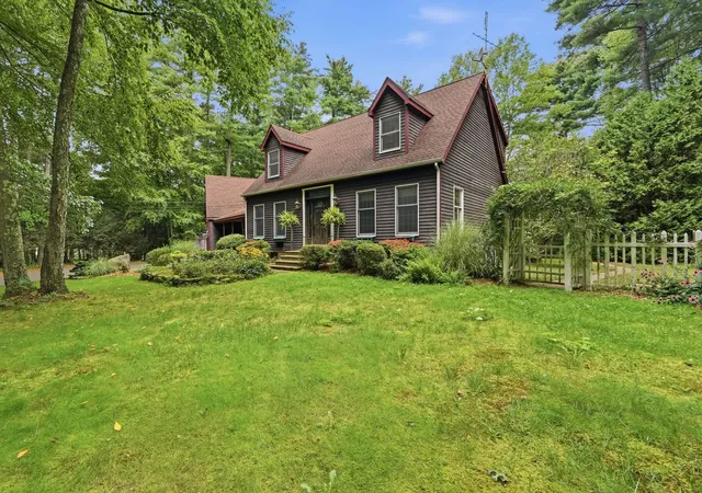 Photo 2 of Single family home for sale at 162 Barton Ave, Belchertown, MA 01007 | MLS# 73571175 | Listing updated on 2026-09-06