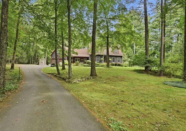 Photo 3 of Single family home for sale at 162 Barton Ave, Belchertown, MA 01007 | MLS# 73571175 | Listing updated on 2026-09-06
