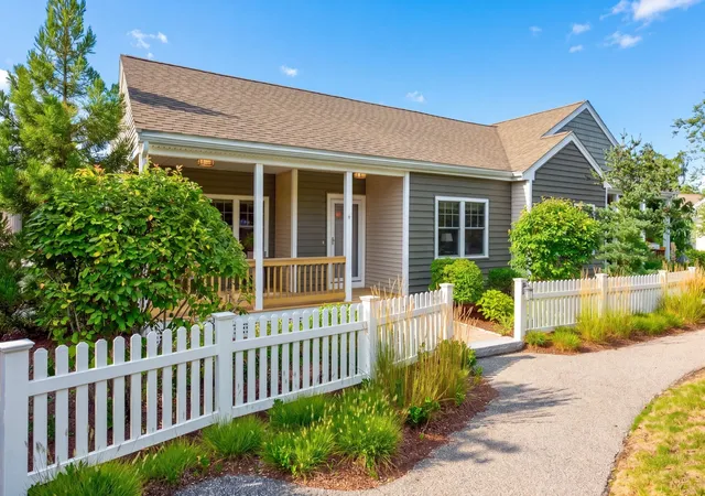 Photo 1 of Sale Pending at 4 Dorset Ln #4, Plymouth, MA 02360 | MLS# 73574962 | Listing updated on 2026-09-29