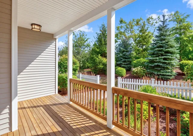 Listing Photo 5 - Condo for sale in building located at 4 Dorset Ln, Plymouth, MA 02360 - Unit #4