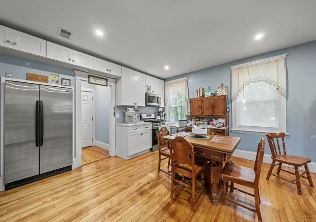 Listing Photo 3 - Condo for sale in building located at 64 Francis St, Worcester, MA 01606