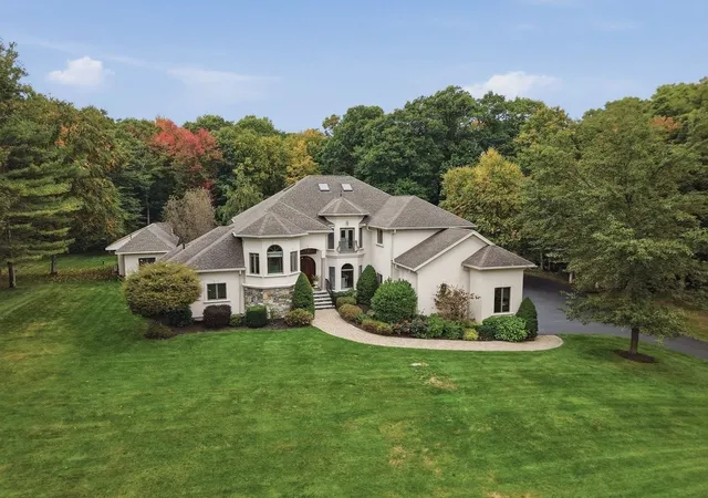 Photo 2 of Single family home for sale at 37 Putnam Hl Rd, Sutton, MA 01590 | MLS# 73587462 | Listing updated on 2026-10-16