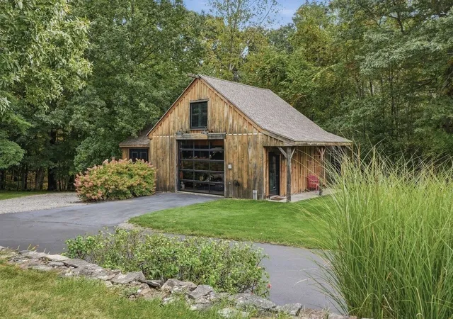 Photo 42 of Single family home for sale at 37 Putnam Hl Rd, Sutton, MA 01590 | MLS# 73587462 | Listing updated on 2026-10-11
