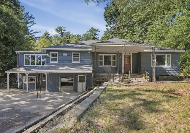Photo 1 of Single family home for sale at 306 Leominster Rd, Sterling, MA 01564 | MLS# 73585189 | Listing updated on 2026-10-13