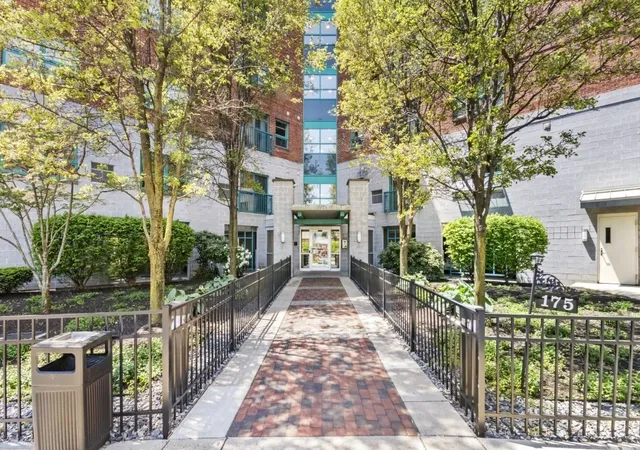 Photo 2 of Sale Pending at 175 Cottage St #504, Chelsea, MA 02150 | MLS# 73571527 | Listing updated on 2026-09-19