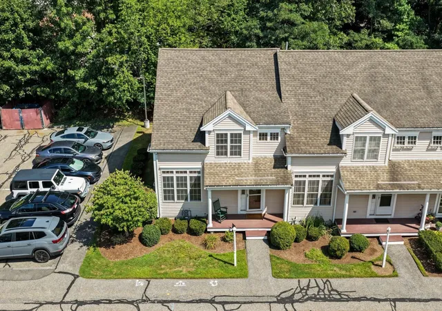 Photo 2 of Condo for sale at 864 Brockton Ave #864, Abington, MA 02351 | MLS# 73574404 | Listing updated on 2026-09-25