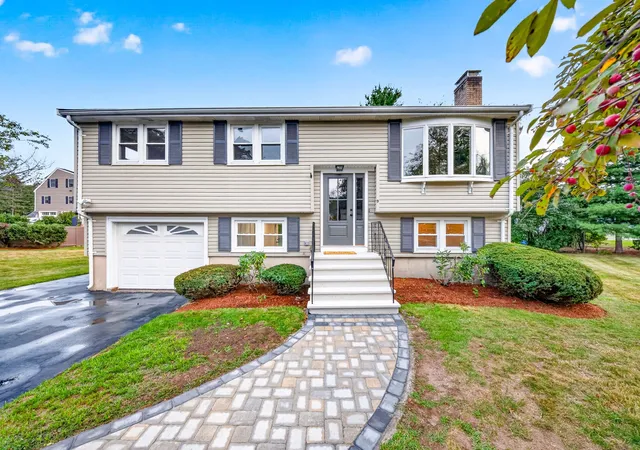 Photo 1 of Single family home for sale at 9 Valerie Ave, Billerica, MA 01821 | MLS# 73572225 | Listing updated on 2026-09-15