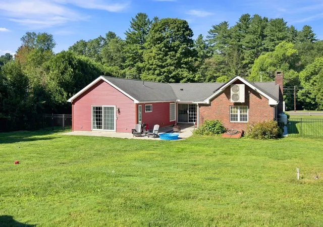 Photo 4 of Single family home for sale at 146 Huntington Rd, Russell, MA 01071 | MLS# 73574765 | Listing updated on 2026-09-13