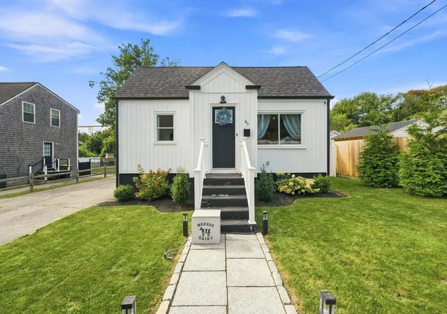 Photo 1 of Single family home for sale at 47 Perkins St, Somerset, MA 02725 | MLS# 73573541 | Listing updated on 2026-09-30