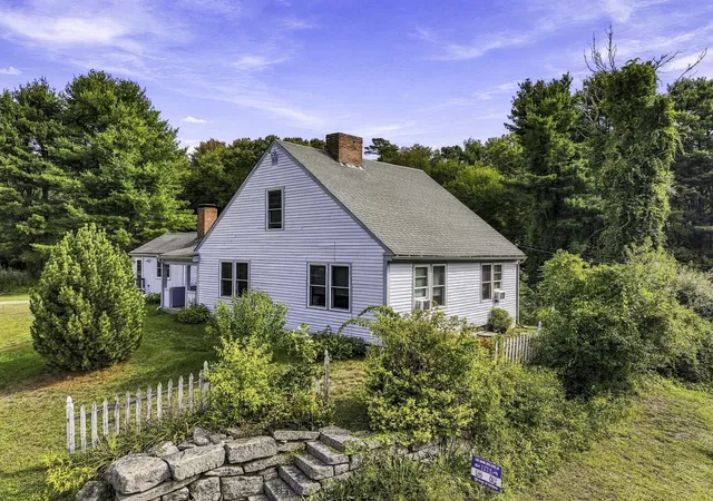 Photo 2 of Sale Pending at 15 North St, Upton, MA 01568 | MLS# 73581868 | Listing updated on 2026-10-14
