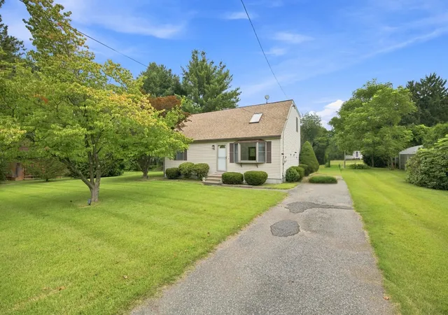 Photo 1 of Sale Pending at 10 Mountianview St, Wilbraham, MA 01095 | MLS# 73575541 | Listing updated on 2026-09-30