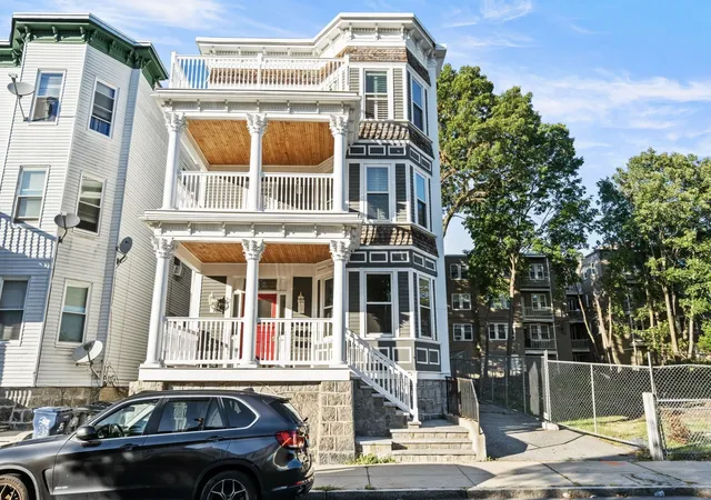 Photo 2 of Sale Pending at 33 Hollander St, Dorchester, MA 02121 | MLS# 73581702 | Listing updated on 2026-10-22