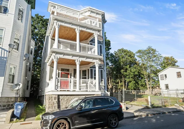 Photo 3 of Sale Pending at 33 Hollander St, Dorchester, MA 02121 | MLS# 73581702 | Listing updated on 2026-10-22
