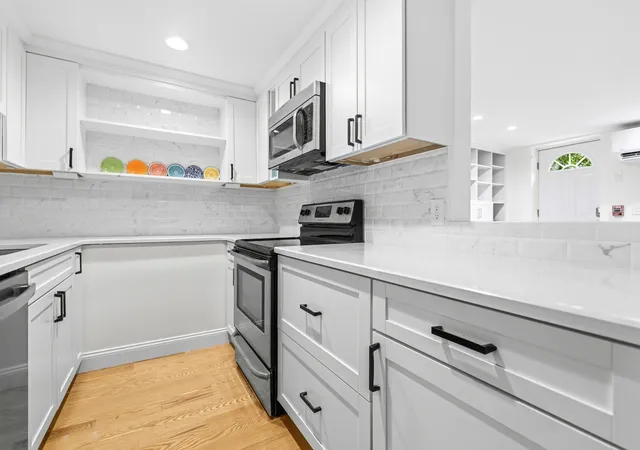Photo 3 of Condo for sale at 90 Worcester St #1, Boston, MA 02118 | MLS# 73573481 | Listing updated on 2026-10-06