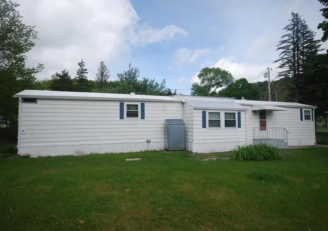 Photo 3 of Manufactured home for sale at 18 Riverveiw Cir, Brimfield, MA 01010 | MLS# 73574724 | Listing updated on 2026-09-15