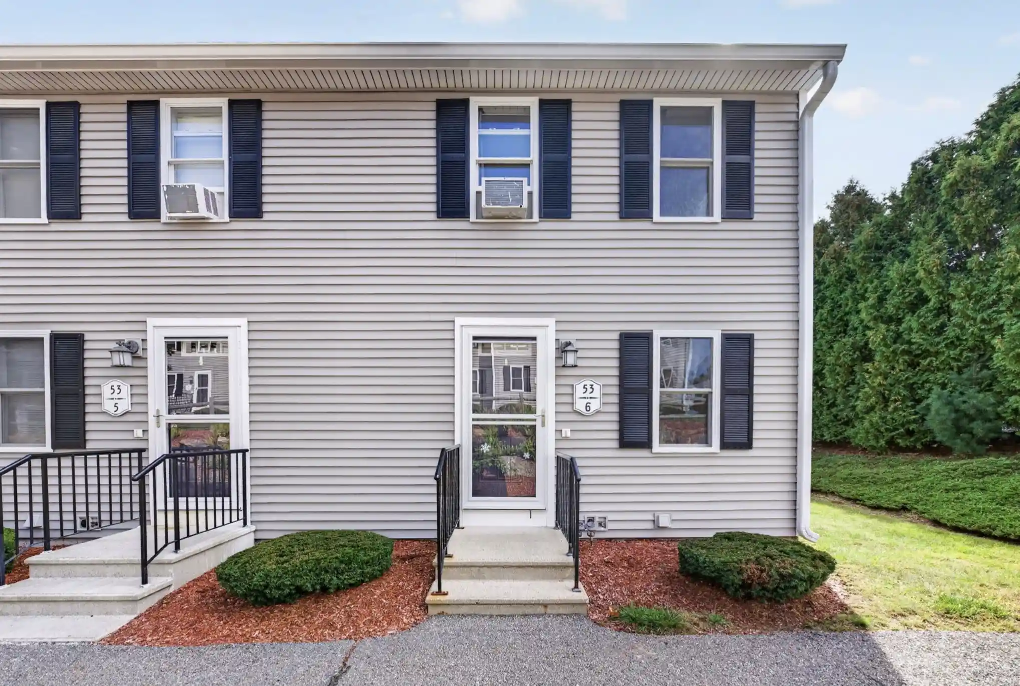Listing Photo 2 - Condo for sale in 53 Olde Colonial Dr located at 53 Olde Colonial Dr, Gardner, MA 01440 - Unit 53 Olde Colonial Dr