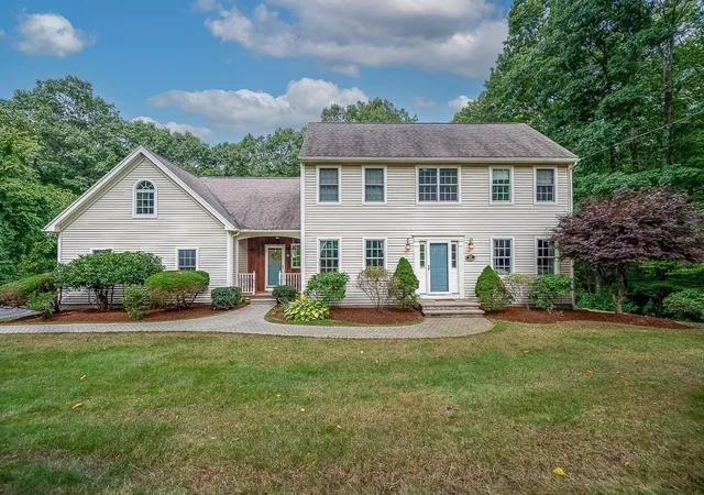 Photo 1 of Single family home for sale at 91 Hartness Rd, Sutton, MA 01590 | MLS# 73580129 | Listing updated on 2026-10-12