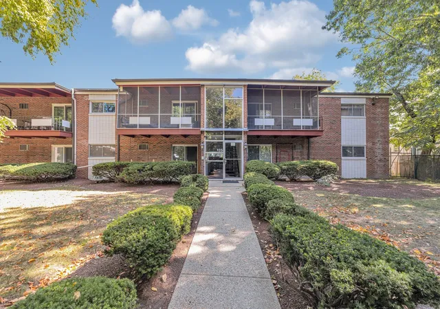 Photo 1 of Condo for sale at 125 Grove St #3, West Roxbury, MA 02132 | MLS# 73579059 | Listing updated on 2026-10-21