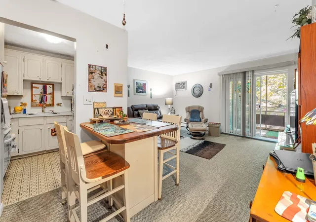 Photo 2 of Condo for sale at 125 Grove St #3, West Roxbury, MA 02132 | MLS# 73579059 | Listing updated on 2026-10-21