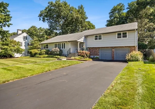 Photo 2 of Sale Pending at 30 Bassett Rd, Brockton, MA 02301 | MLS# 73574542 | Listing updated on 2026-09-29