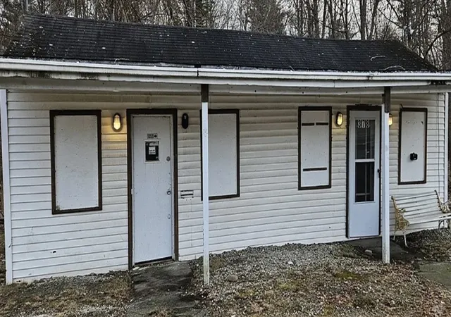Photo 3 of Multi family home for sale at 378 Boston Rd W, Palmer, MA 01069 | MLS# 73572295 | Listing updated on 2026-09-05