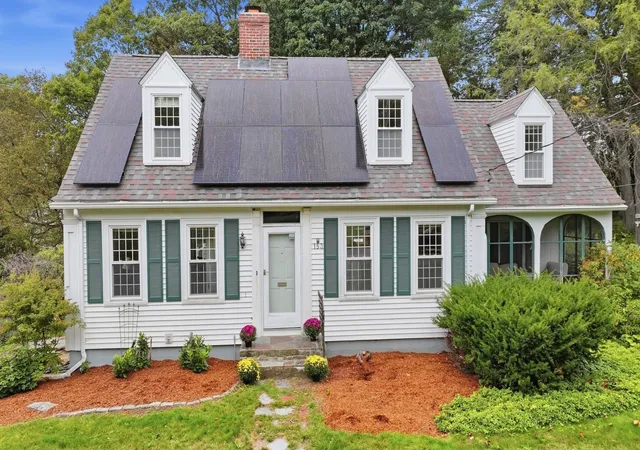 Photo 2 of Single family home for sale at 153 Lawrence St, Gardner, MA 01440 | MLS# 73571040 | Listing updated on 2026-10-13