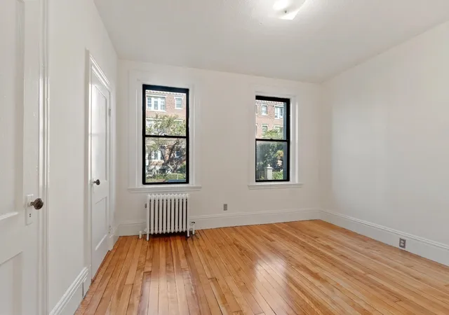 Listing Photo 5 - Condo for sale in building located at 16 Glenville Ave, Boston, MA 02134 - Unit #Unit 1