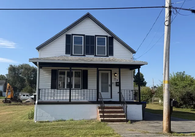 Photo 2 of Single family home for sale at 61 Thornton Ave, Methuen, MA 01844 | MLS# 73572111 | Listing updated on 2026-09-08