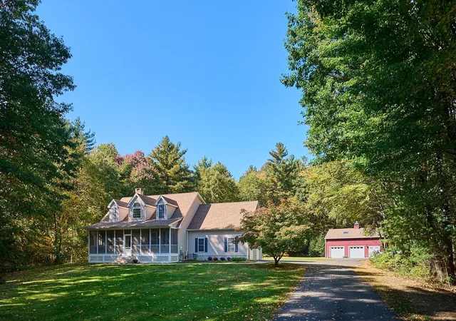 Single family home for sale at 141 Pomeroy Meadow Rd, Southampton, MA 01073 | MLS# 73588840