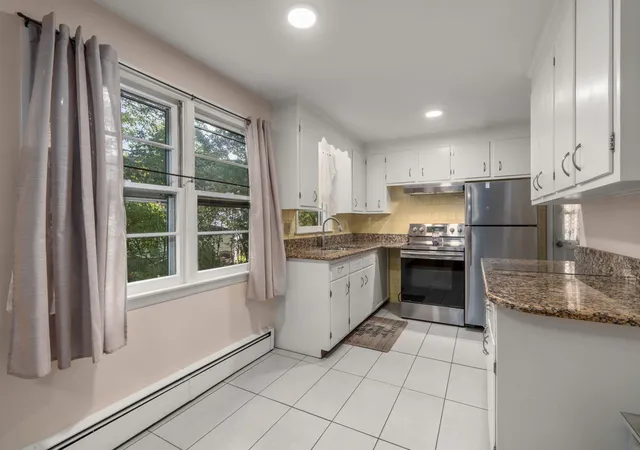 Photo 4 of Single family home for sale at 78 Mower St, Worcester, MA 01602 | MLS# 73575856 | Listing updated on 2026-09-15