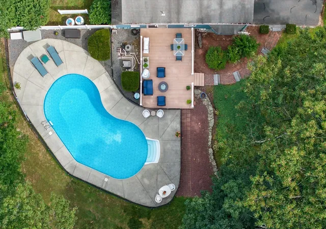 Photo 1 of Single family home for sale at 4 Blueberry Ln, Norfolk, MA 02056 | MLS# 73575876 | Listing updated on 2026-09-15