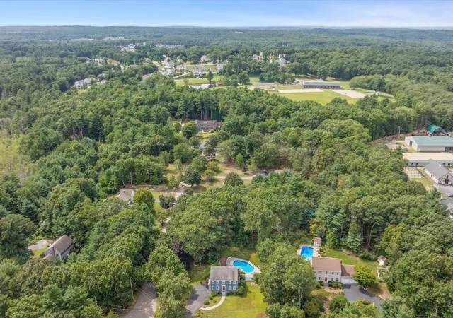 Photo 35 of Sale Pending at 4 Blueberry Ln, Norfolk, MA 02056 | MLS# 73575876 | Listing updated on 2026-10-17