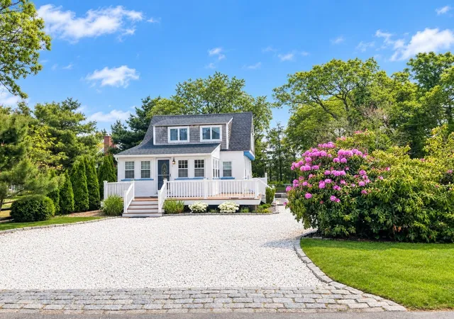 Photo 1 of Single family home for sale at 5 Bayview Rd, Mashpee, MA 02649 | MLS# 73583848 | Listing updated on 2026-10-03