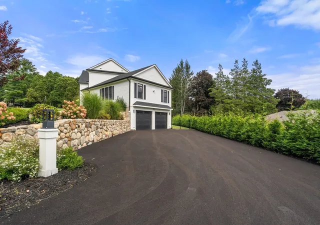 Photo 4 of Single family home for sale at 55 Crestview Rd, Belmont, MA 02478 | MLS# 73575200 | Listing updated on 2026-09-14