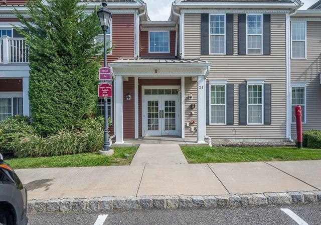 Photo 2 of Sale Pending at 2109 Simeon Howard Way #2109, Westborough, MA 01581 | MLS# 73578789 | Listing updated on 2026-10-07