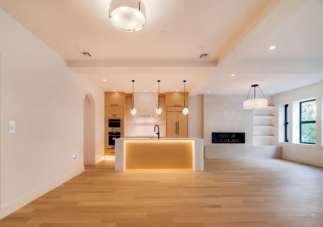 Listing Photo 5 - Condo for sale in building located at 79 Park St, Somerville, MA 02143 - Unit #2