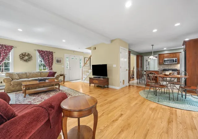 Photo 4 of Single family home for sale at 18 Silva St, Carver, MA 02330 | MLS# 73572076 | Listing updated on 2026-09-15