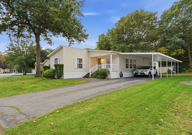 Photo 3 of Manufactured home for sale at 40 Butternut Cir, Taunton, MA 02780 | MLS# 73587241 | Listing updated on 2026-10-11