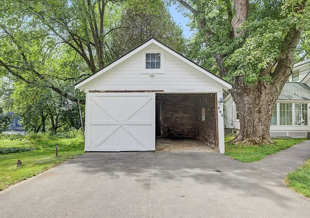 Photo 4 of Single family home for sale at 293 Meadow Rd, Montague, MA 01351 | MLS# 73571070 | Listing updated on 2026-09-09