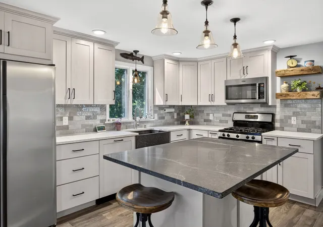 Photo 3 of Single family home for sale at 11 Burbank St, Sandwich, MA 02563 | MLS# 73572409 | Listing updated on 2026-09-10