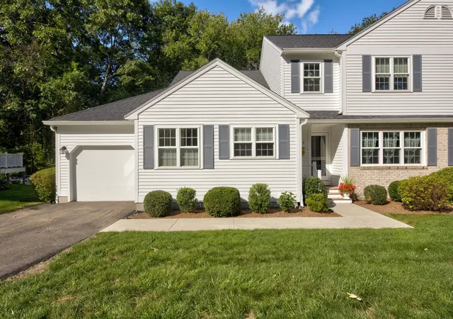 Photo 2 of Condo for sale at 5 Pear Tree Ln #5, Franklin, MA 02038 | MLS# 73580597 | Listing updated on 2026-10-13