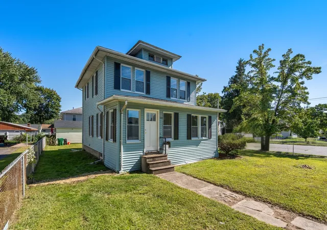 Photo 3 of Single family home for sale at 549 Chicopee St, Chicopee, MA 01013 | MLS# 73579594 | Listing updated on 2026-10-24