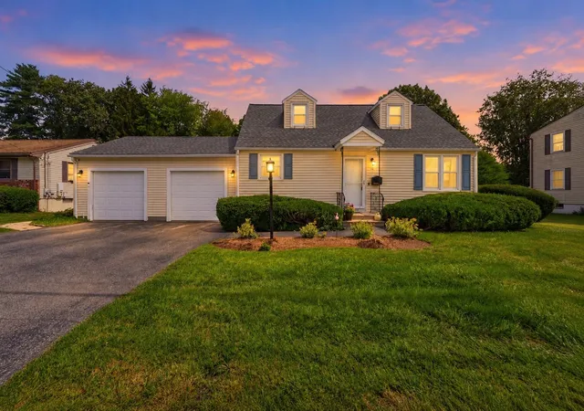 Photo 2 of Single family home for sale at 12 Waterman Rd, Auburn, MA 01501 | MLS# 73571954 | Listing updated on 2026-09-13