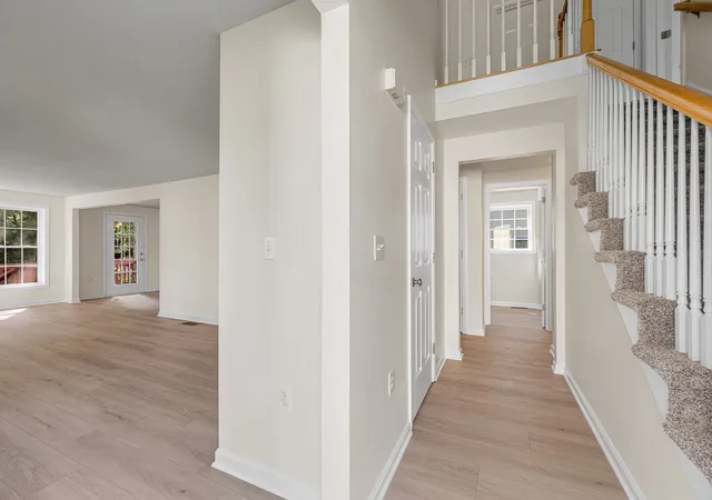 Photo 2 of Sale Pending at 118 Barbara Ln #118, Hudson, NH 03051 | MLS# 73582189 | Listing updated on 2026-10-14