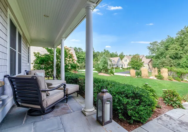 Photo 4 of Single family home for sale at 12 Fieldstone Dr, Mattapoisett, MA 02739 | MLS# 73573030 | Listing updated on 2026-10-02