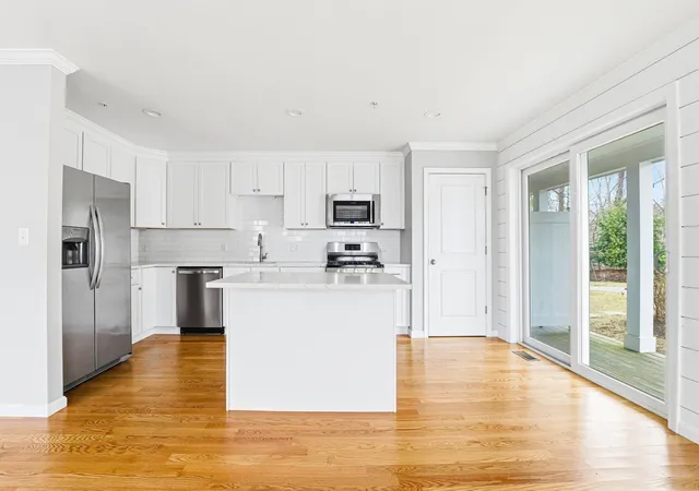 Photo 4 of Condo for sale at 138 Elm St #35, Kingston, MA 02364 | MLS# 73570575 | Listing updated on 2026-09-25