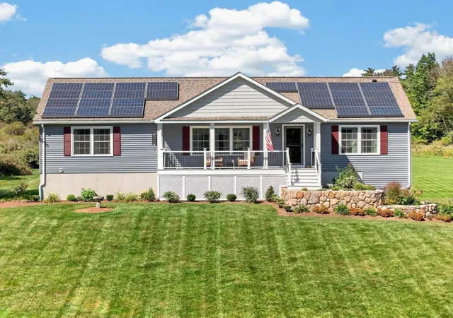 Photo 3 of Sale Pending at 528 Wauwinet Rd, Barre, MA 01005 | MLS# 73576240 | Listing updated on 2026-10-01