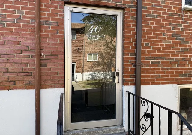 Photo 2 of Sale Pending at 40 Bryon St #4, Chestnut Hill, MA 02467 | MLS# 73577244 | Listing updated on 2026-10-14